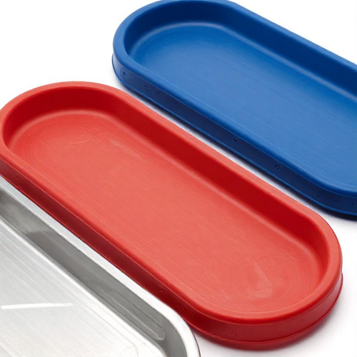 Principais características para identificar a bandeja para transporte perfeita e melhorar o fluxo de trabalho